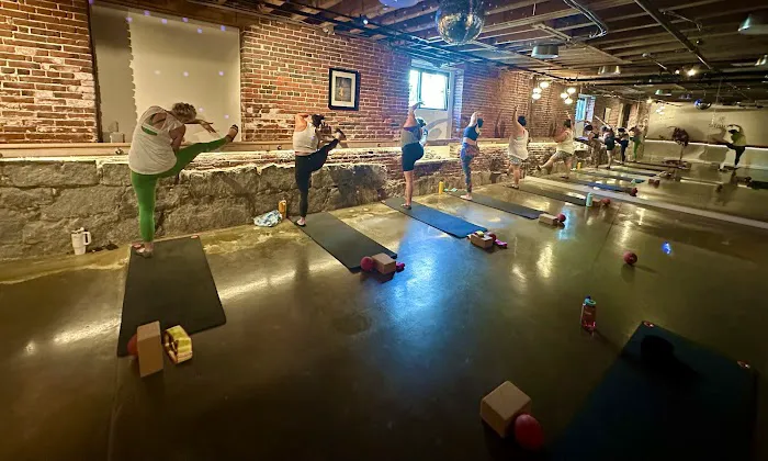 Pointe Barre Studio Picture 1