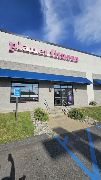 Planet Fitness Picture 7