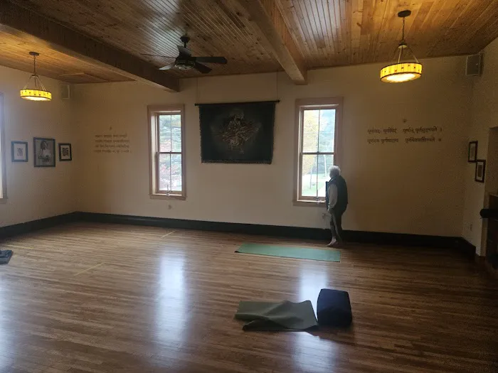 Falls River Yoga Picture 1