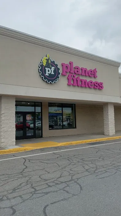 Planet Fitness Picture 7