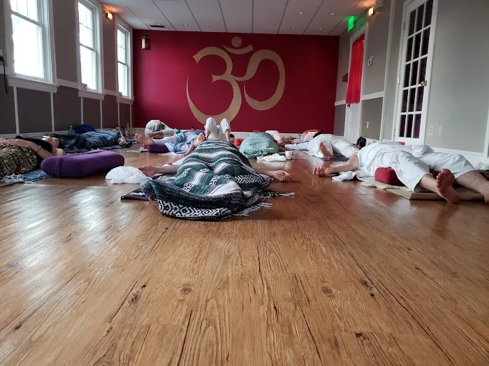 Yoga 4 Everybody Picture 7