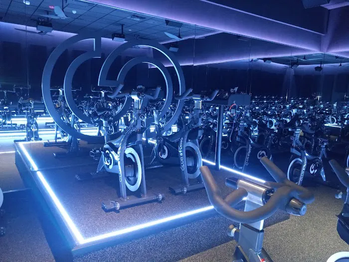 Club Studio Picture 6