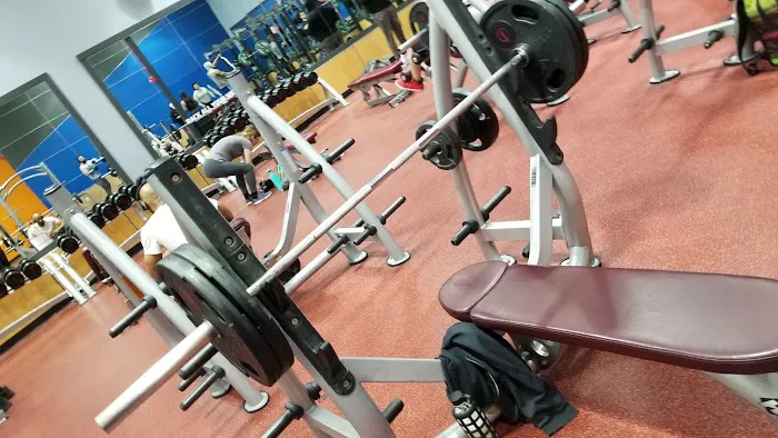 The Edge Fitness Clubs Picture 7
