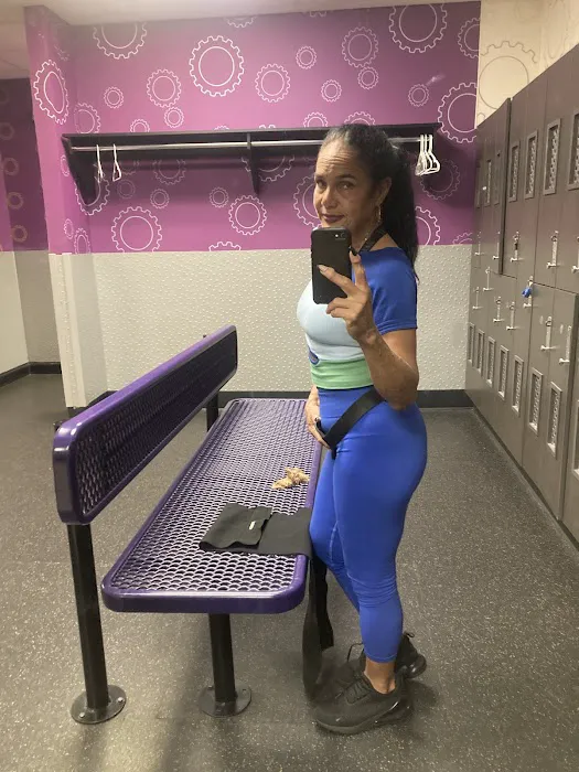 Planet Fitness Picture 6