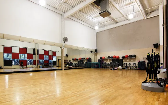 The Edge Fitness Clubs Picture 8