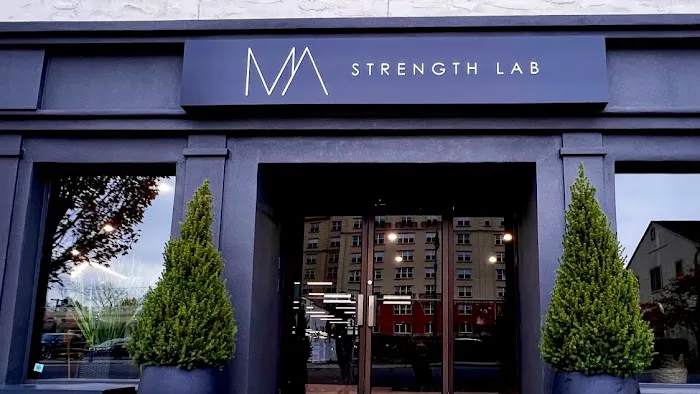 Madison Ave Strength Lab Picture 4