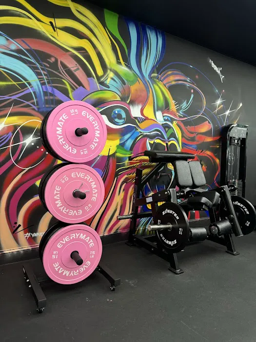 GENPT STUDIOS Picture 7