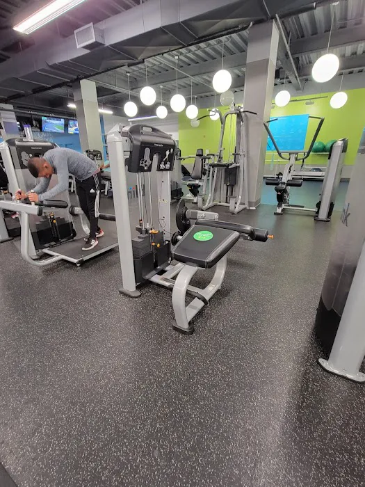 Blink Fitness Bedford Park Picture 2