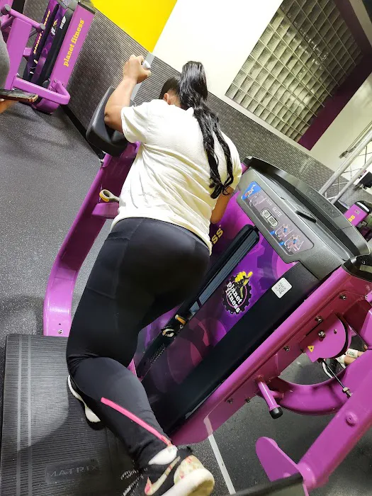 Planet Fitness Picture 8