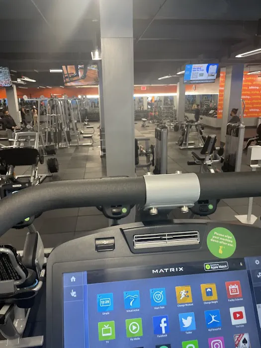 Blink Fitness West Fordham Picture 7