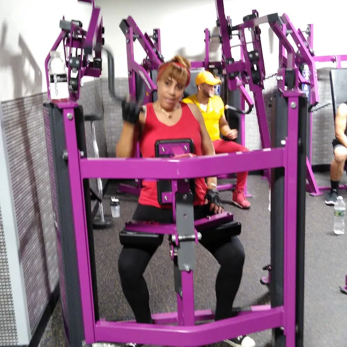 Planet Fitness Picture 5