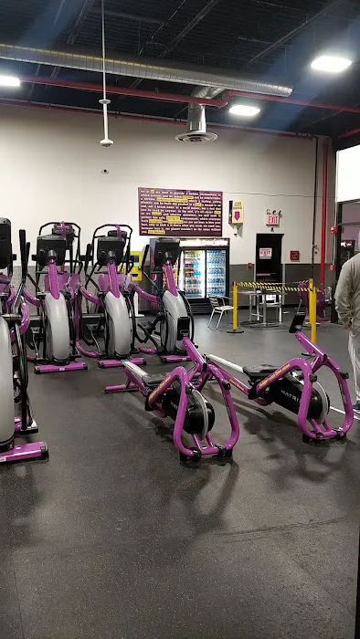 Planet Fitness Picture 5