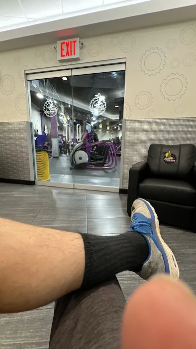 Planet Fitness Picture 8