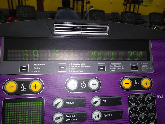 Planet Fitness Picture 6