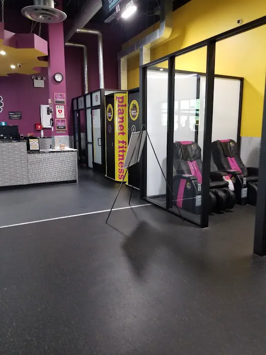 Planet Fitness Picture 10