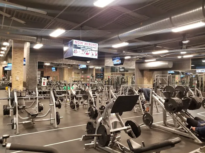LA Fitness Picture 1