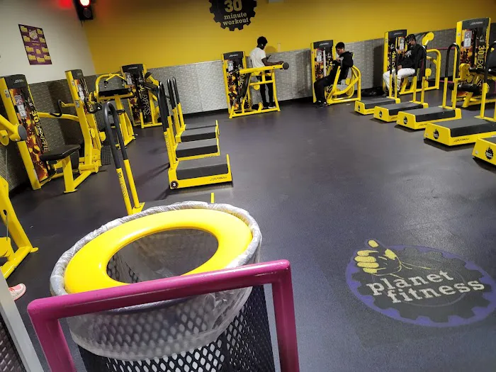 Planet Fitness Picture 5