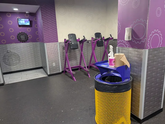 Planet Fitness Picture 9