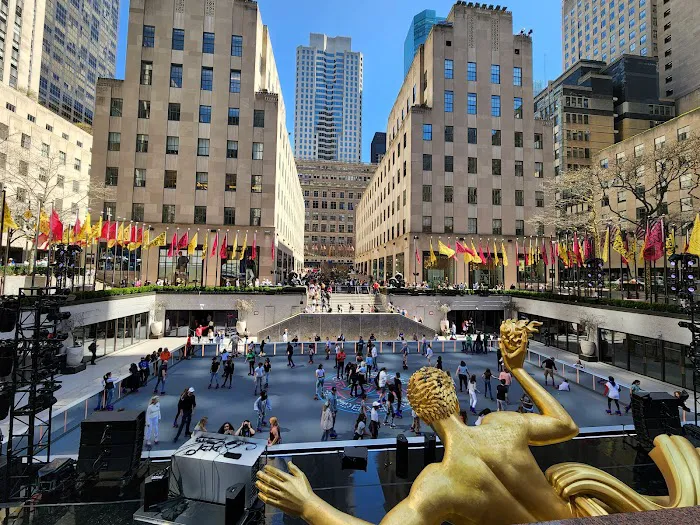 Equinox Rockefeller Center Picture 5