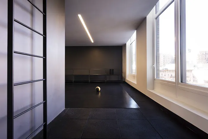 Equinox East 92nd Street Picture 9