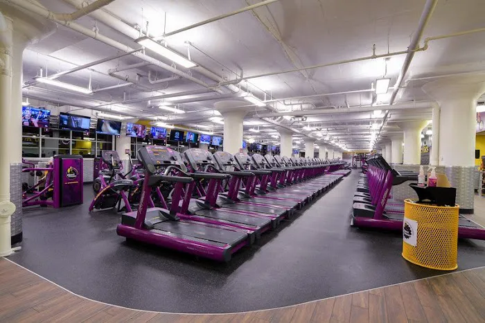 Planet Fitness Picture 9