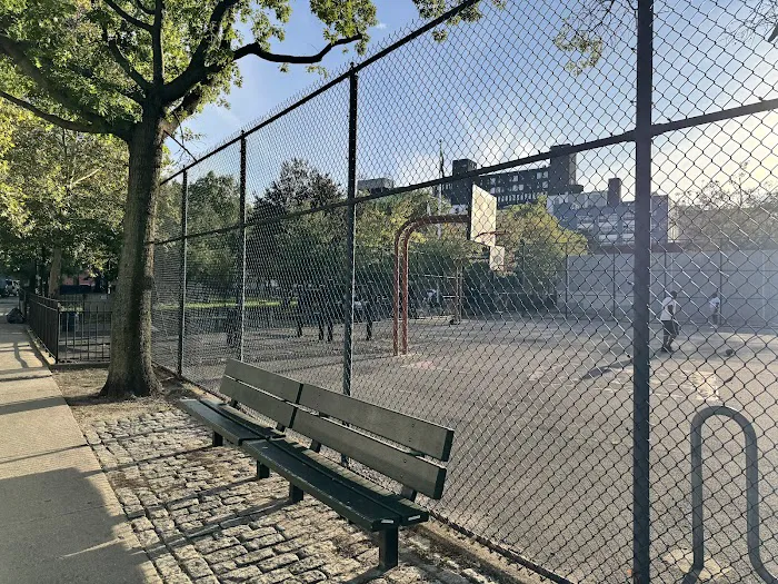 Outdoor gym Picture 6