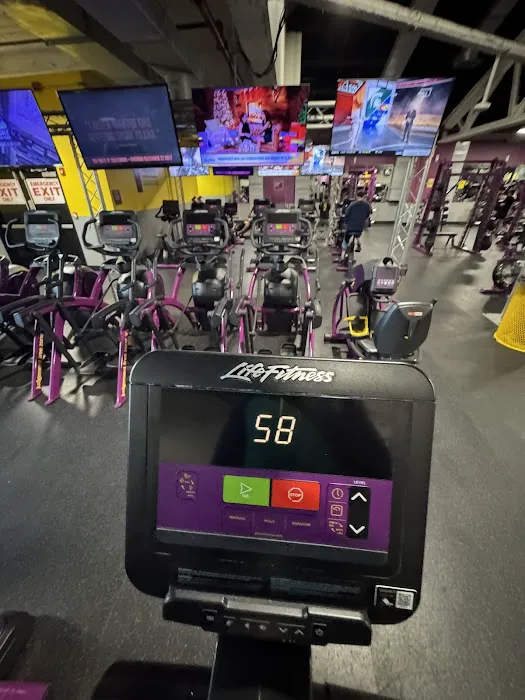 Planet Fitness Picture 2