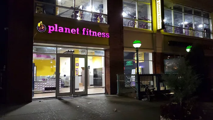 Planet Fitness Picture 4