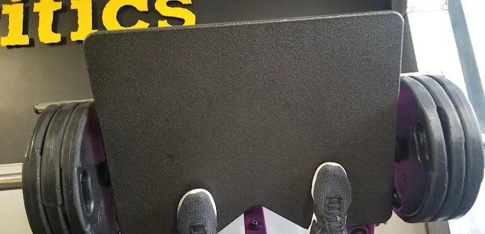 Planet Fitness Picture 9