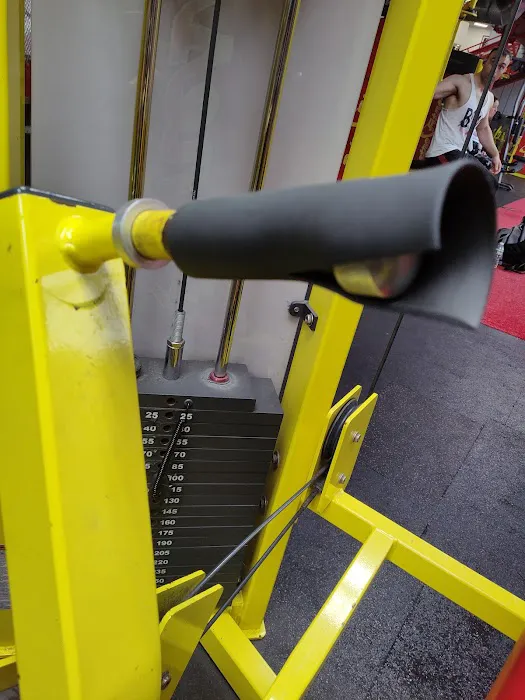 Retro Fitness Picture 8