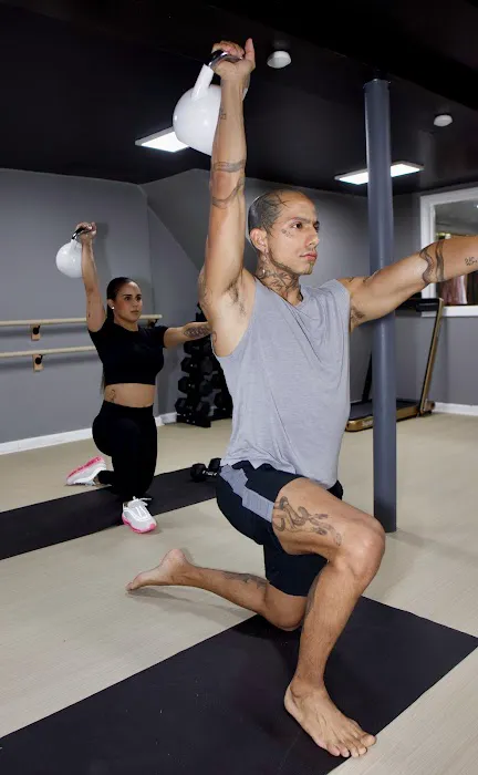 IDOLS FITNESS CLUB Picture 6