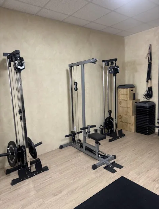 IDOLS FITNESS CLUB Picture 9