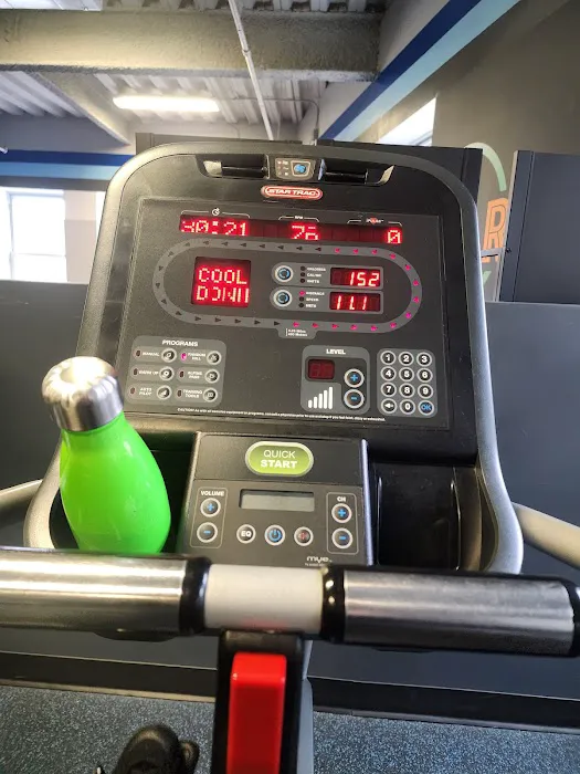 Crunch Fitness - Richmond Hill Picture 5