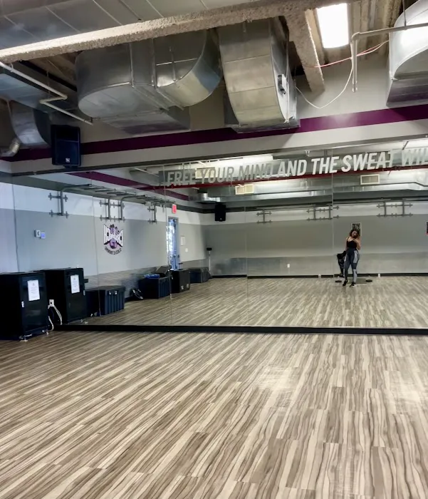 Crunch Fitness - Richmond Hill Picture 8