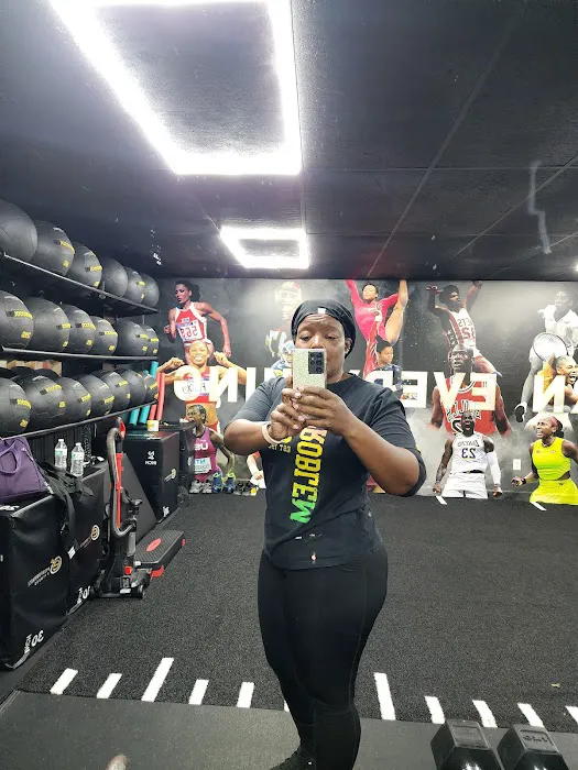 E12 Performance Fitness Picture 9