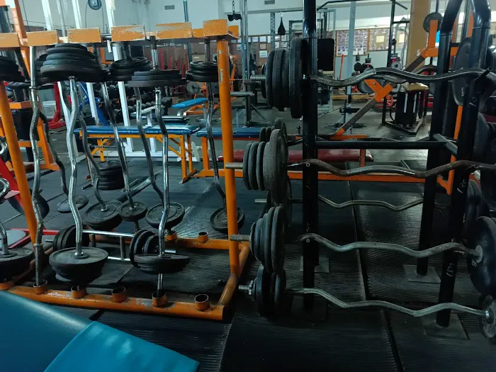 Walker's Gym Picture 5