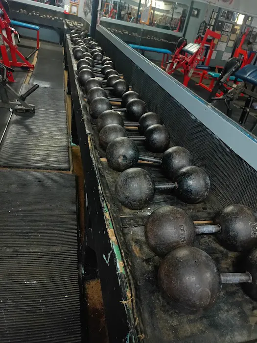 Walker's Gym Picture 10