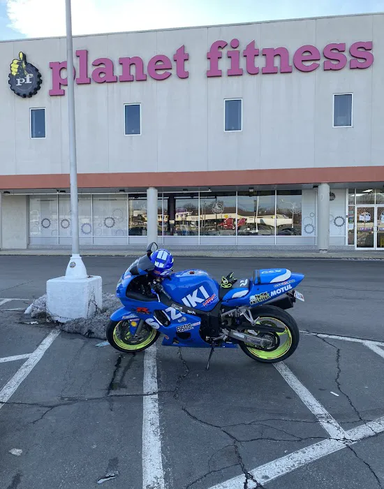Planet Fitness Picture 8
