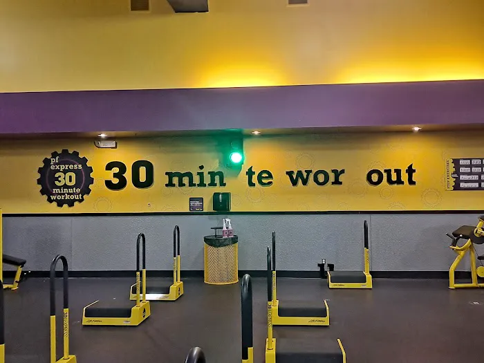 Planet Fitness Picture 7