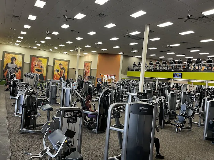 LA Fitness Picture 1