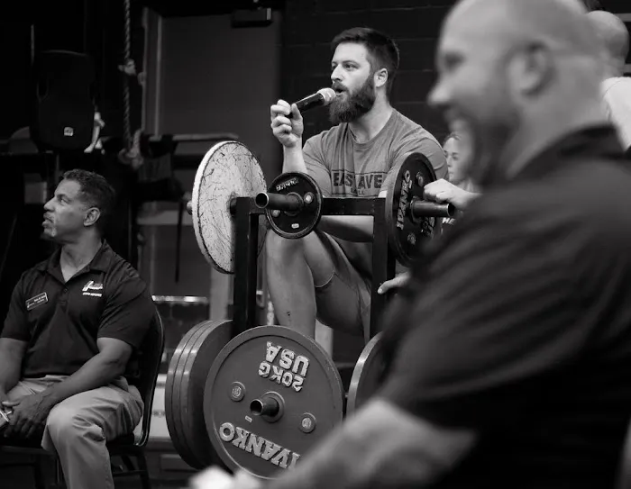 East Ave. Barbell Picture 6