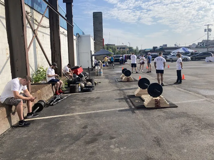 East Ave. Barbell Picture 10