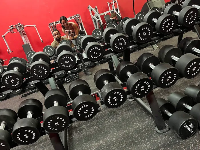 Legacy Gym Picture 6