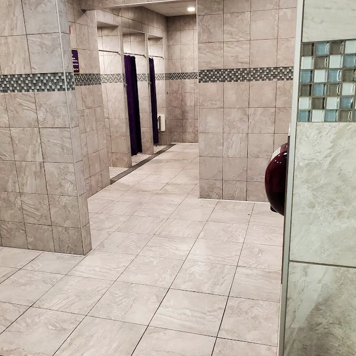 Planet Fitness Picture 8