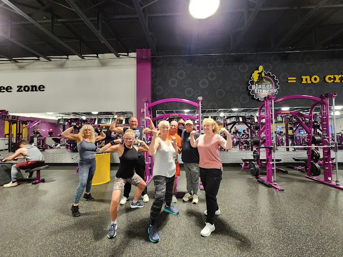 Planet Fitness Picture 9