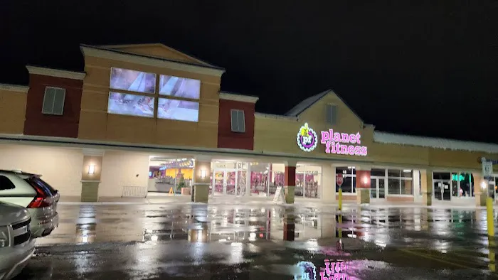 Planet Fitness Picture 7