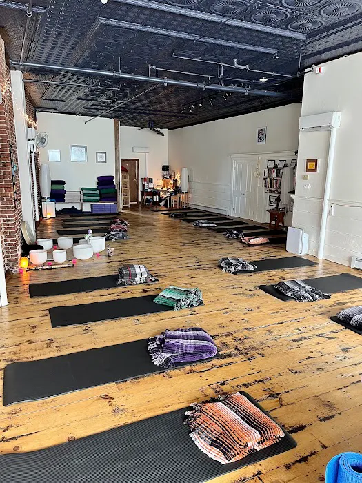 Sharing Yoga Concord Picture 3