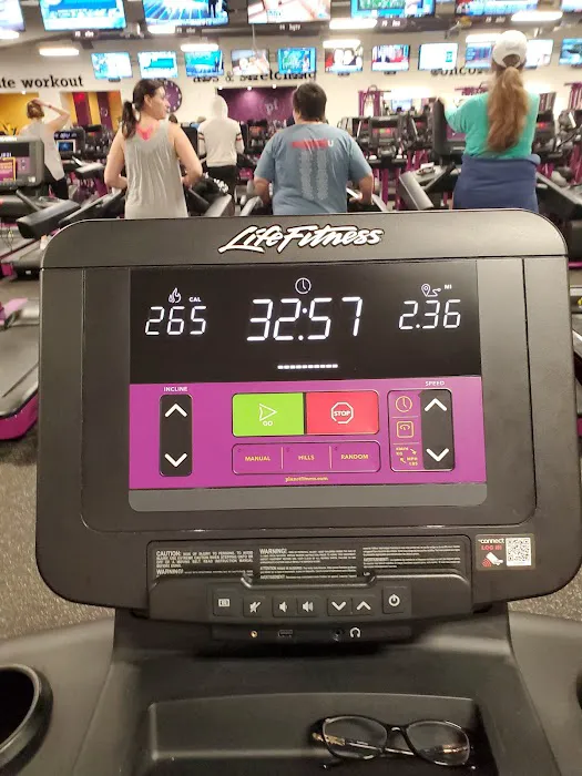 Planet Fitness Picture 7