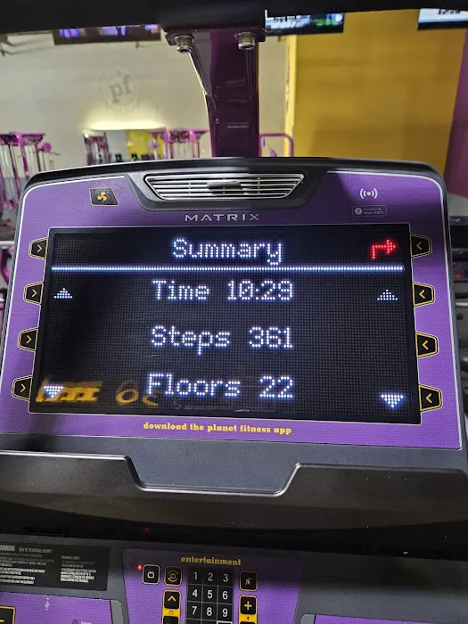 Planet Fitness Picture 6