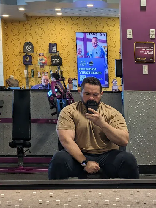 Planet Fitness Picture 8